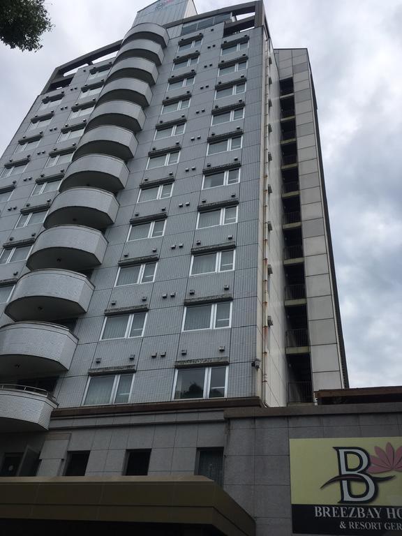 Breezbay Hotel & Resort Ґеро Екстер'єр фото